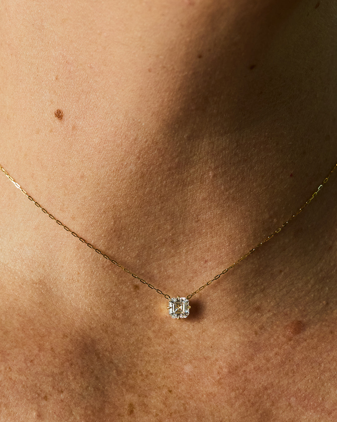 Asscher Diamond Pendant/Halsband